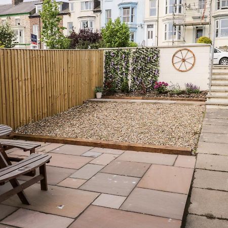 Villa Harbour Hideaway Whitby Exterior foto