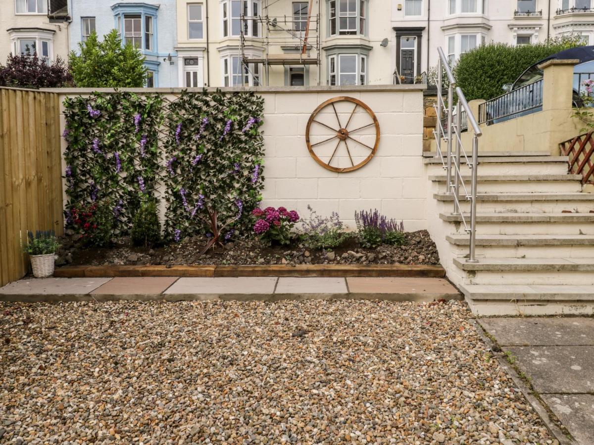Villa Harbour Hideaway Whitby Exterior foto